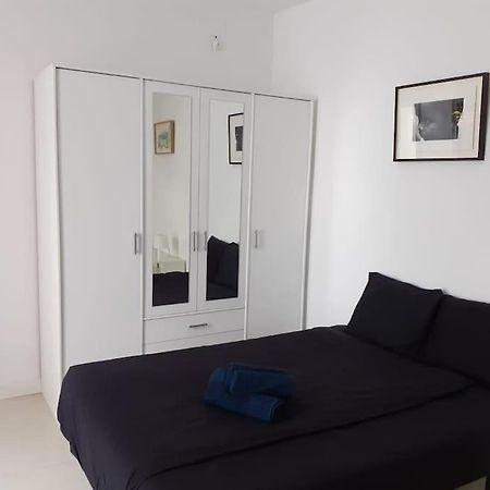 Cosy Flat / Literally At The Foot Of Alhambra Apartment Гранада Екстериор снимка